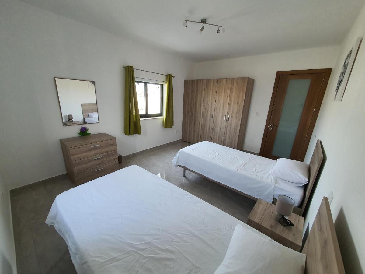Pretty 2 Bedroom Apartment With Shared Pool St. Paul's Bay Exteriör bild